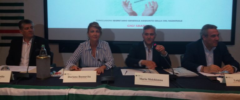 VIDEO/ Ammortizzatori sociali e formazione, la Cisl: “Da Ipercoop ad ex Irisbus, più sostegno ai lavoratori”