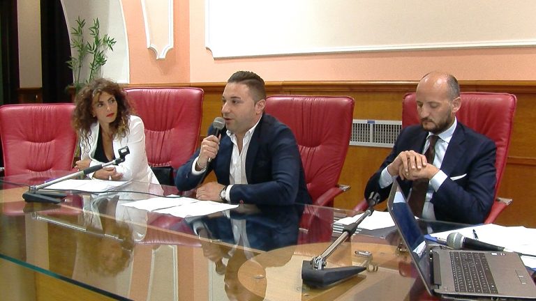 VIDEO/ Piero Pelù accende “Le 4 notti dei Briganti”, a Montemiletto un tuffo nella storia del Sud tra musica e sapori