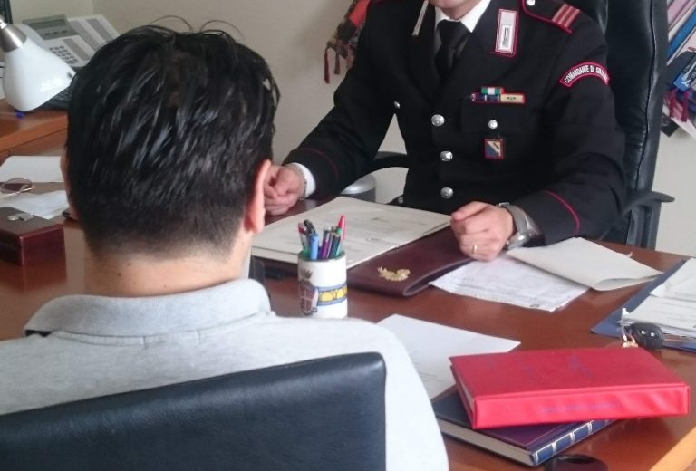 Truffa un giovane di Castelfranci: denunciato dai carabinieri