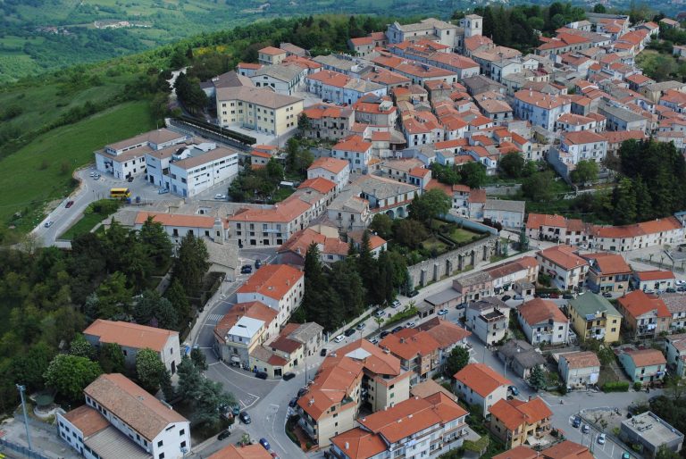 Sanificazione straordinaria: chiude per un giorno la Primaria di Frigento