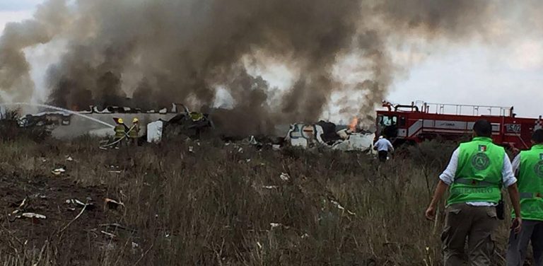Messico, aereo si schianta dopo il decollo: 85 feriti