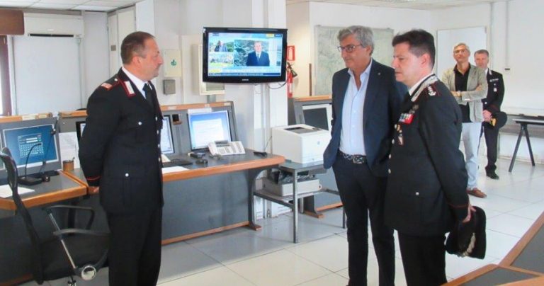 Benevento, il Prefetto visita la Centrale Operativa dell’Arma