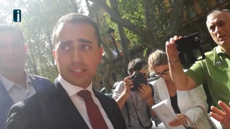 VIDEO/ Ipercoop, futuro lavoratori ancora in bilico. Di Maio: “Risolveremo tutte le vertenze”