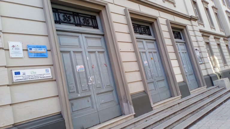 Liceo “Mancini”, affidati i lavori per la messa in sicurezza della palestra
