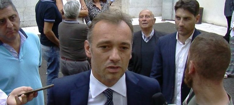 VIDEO/ Harambèe, ad Avellino la corrente kenyota del Pd e Richetti attacca: “Mai più Congressi come quello irpino”