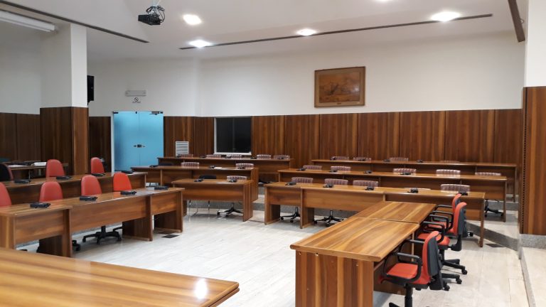 Assemblea sindaci Asl, nuovo flop. Tutto fermo sulla sanità