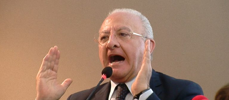 VIDEO/ Registro tumori, De Luca: “La Campania scende in campo per un vaccino. Investiti 157 milioni per la ricerca”