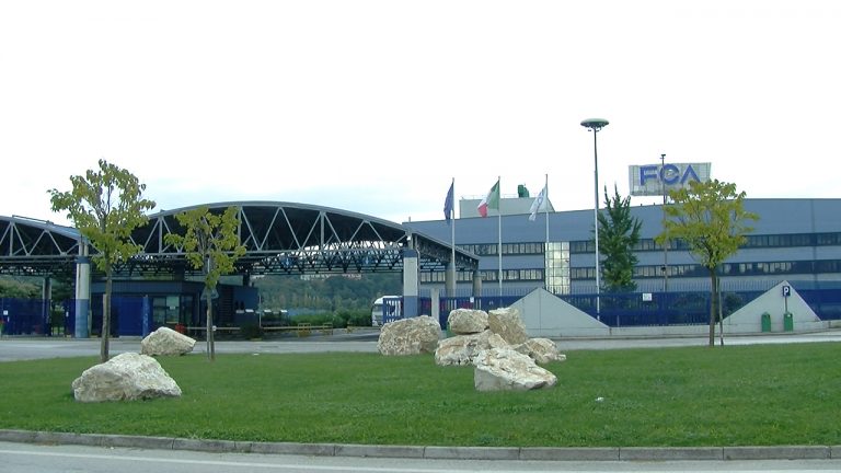 Il Tonale Alfa Romeo a Pomigliano. “Che futuro a Pratola Serra?”. La Fiom pressa Fca