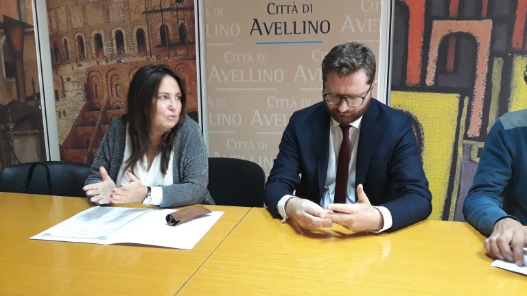 Natale, De Angelis e Sarno replicano a Confesercenti: “Attacchi strumentali”