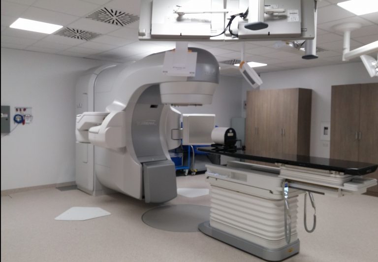 Mirabella, inaugurato il nuovo centro di radioterapia