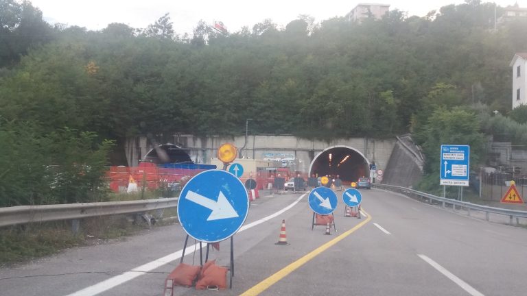 Monte Pergola, nuova chiusura notturna per lavori di manutenzione in galleria
