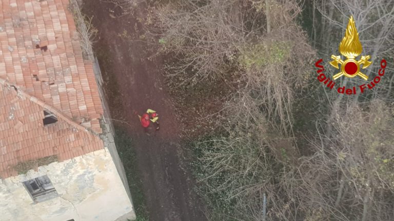 Alla ricerca di funghi si perde a Montevergine, ritrovato da un elicottero dei Vigili del Fuoco