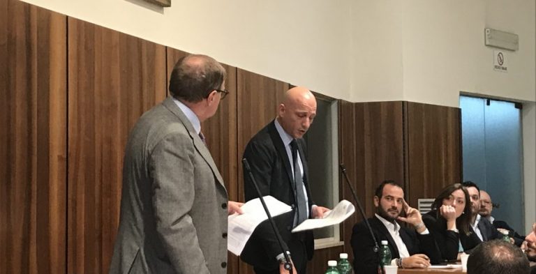 Bilancio 2017, Preziosi “salva” la consiliatura: “Sfiducia entro il 26 novembre o mi dimetto”