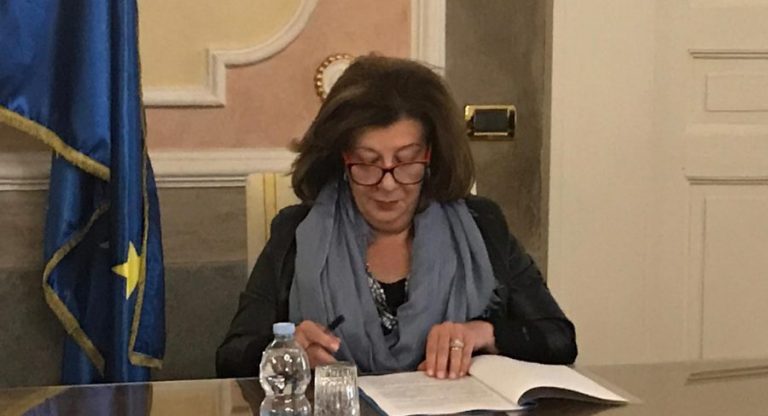 Spopolamento, in Irpinia 20 scuole rischiano la dirigenza. Tavolo in Provincia per ridurre i danni