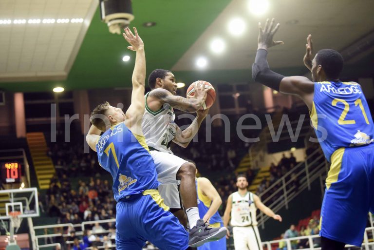 Overtime fatale alla Sidigas, i lupi sono fuori dalla Champions League