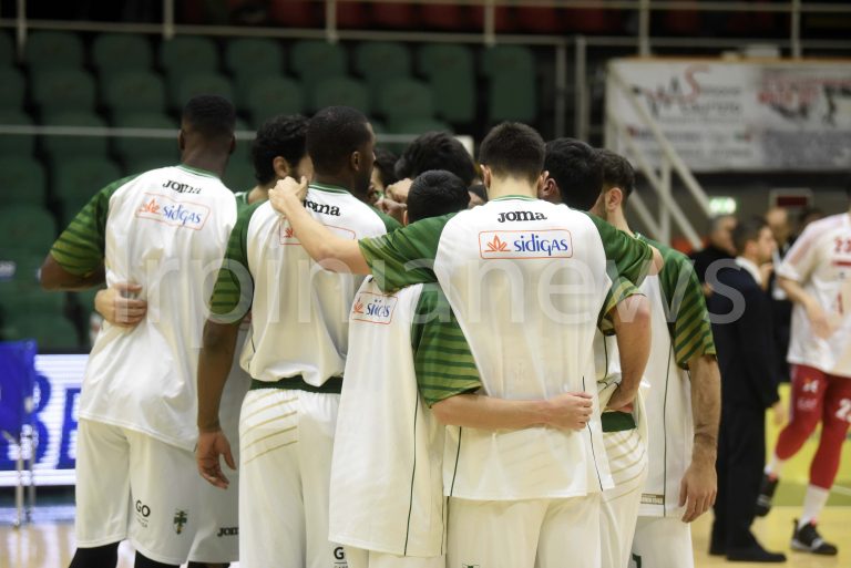 Bollettino Sidigas, lungo stop per Young. Nichols in campo contro l’Aquila