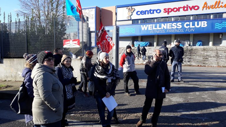Piscina Comunale, i lavoratori incrociano le braccia e i sindacati chiamano Priolo