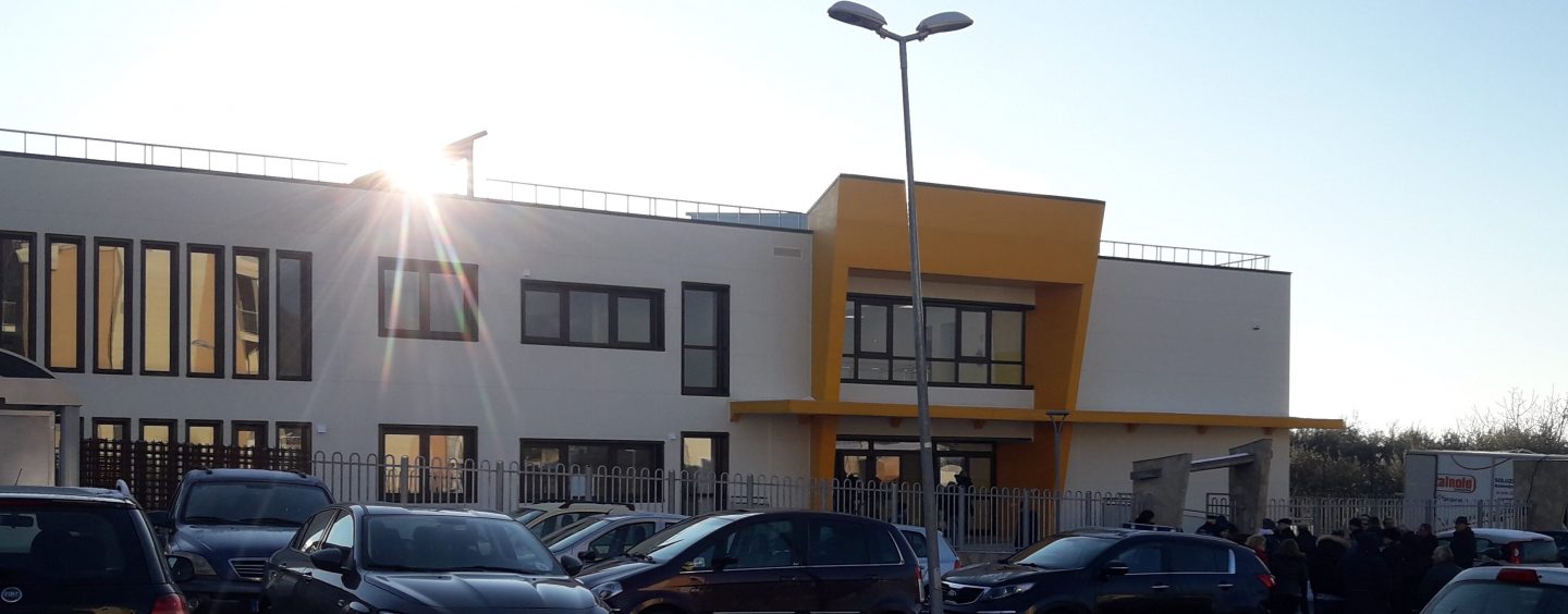 Ariano, suona la campanella nella nuova scuola Lusi. Gambacorta agli alunni: “Abbiatene cura, l’abbiamo realizzata per voi”