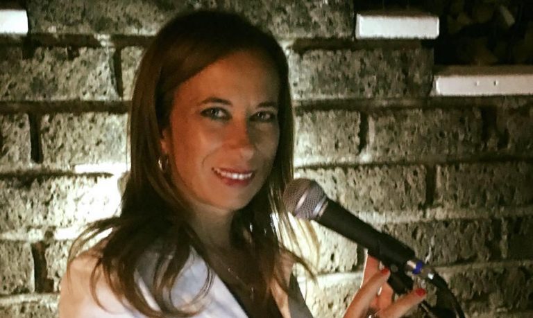 Le canzoni di Marisol per i pazienti dell’Hospice di Solofra