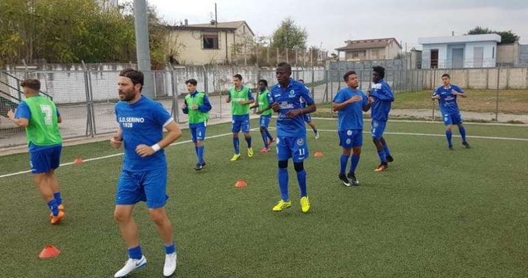 Insulti al calciatore di colore, l’arbitro si difende: “Mai detto ‘negro’ in campo”