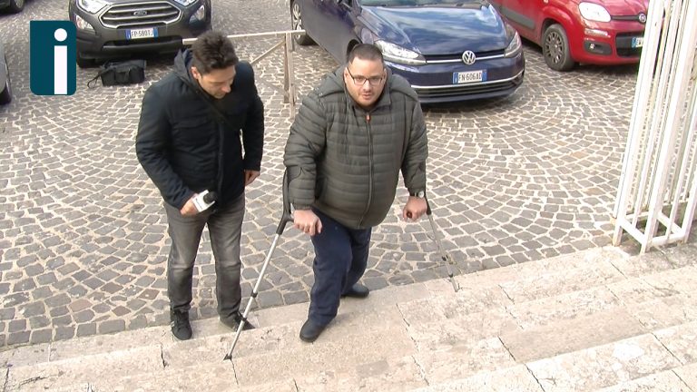 VIDEO/ Duomo di Avellino in mondovisione ma inaccessibile ai disabili