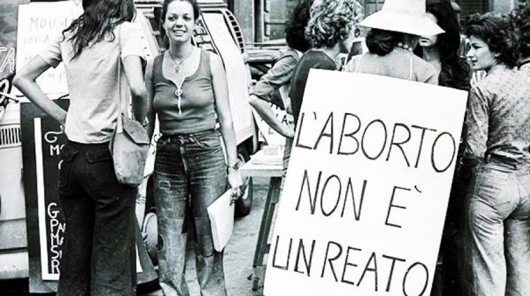 Donne, diritti e servizi: la situazione ad Avellino nell’incontro di “Insieme per la 194”