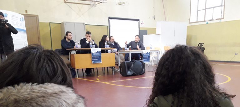 Giovani e legalità, al Mancini il dibattito. Don Vitaliano: “Ogni giorno nel nostro piccolo possiamo cambiare le cose”