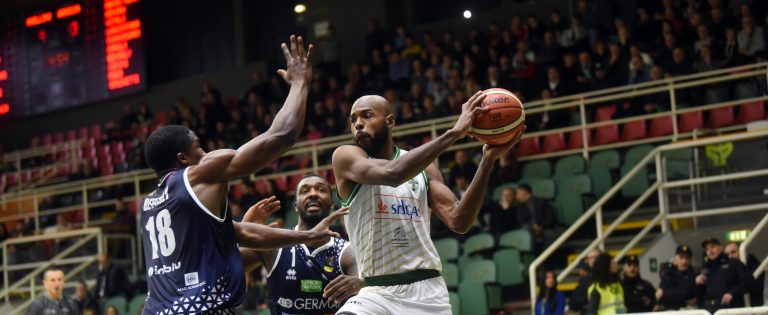 I lupi divorano la Leonessa a pranzo: Sidigas in forma per le Final Eight