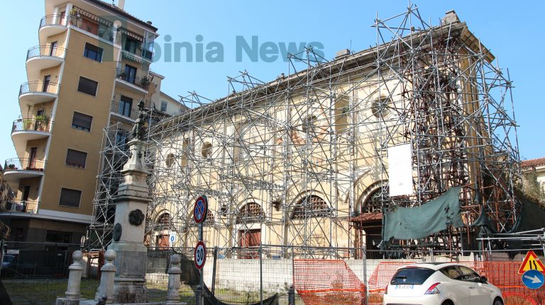 Dogana, il Comitato replica ai Lions: “L’unica cosa seria che possono fare è rimuovere l’installazione”