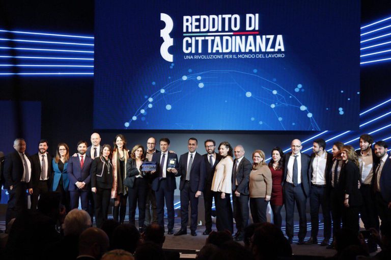 Tutto sul reddito di cittadinanza: A Montoro e Mercogliano l’incontro con la deputata M5S Maria Pallini
