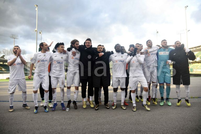Calcio Avellino, la quiete prima della volata finale