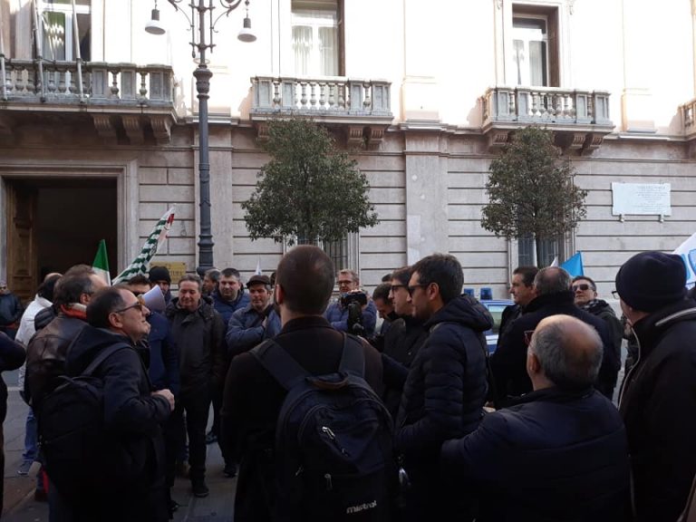 Dramma Novolegno, i lavoratori: “Subito un tavolo al Ministero”