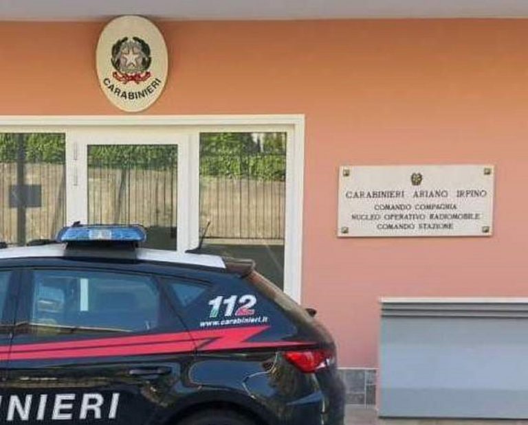 Ariano, furto ad area di servizio: 15mila euro tra sigarette e gratta e vinci