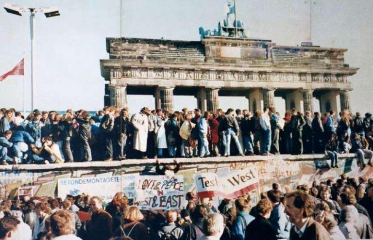Il muro di Berlino, a 30 anni dalla caduta una mostra che ne ripercorre la storia
