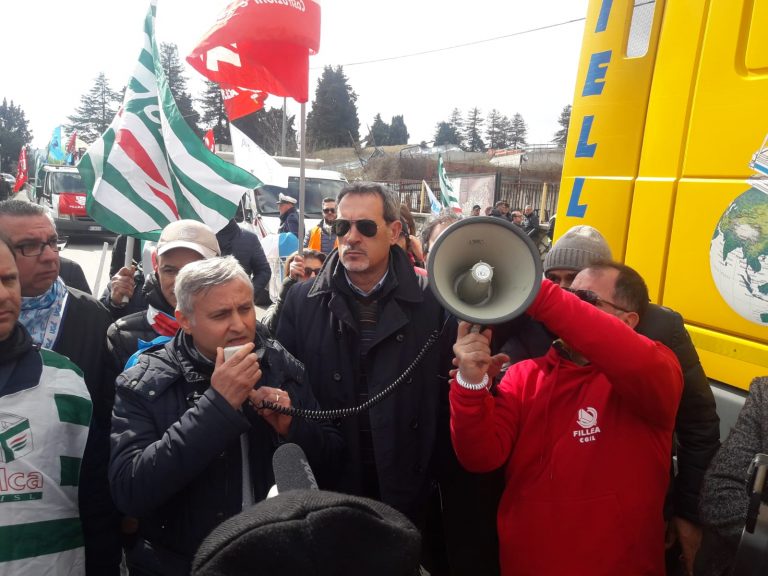 Lioni-Grottaminarda, Cisl e Uil contro la deputazione irpina: “I lavori li avete bloccati voi”