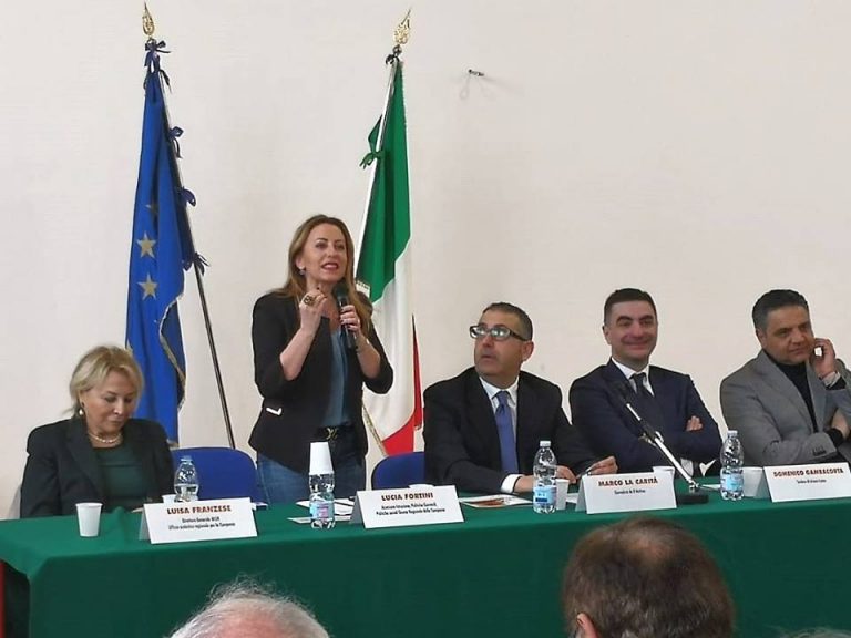Scuola, l’appello di Fortini a Bussetti: “Un piano Marshall per gli istituti campani”