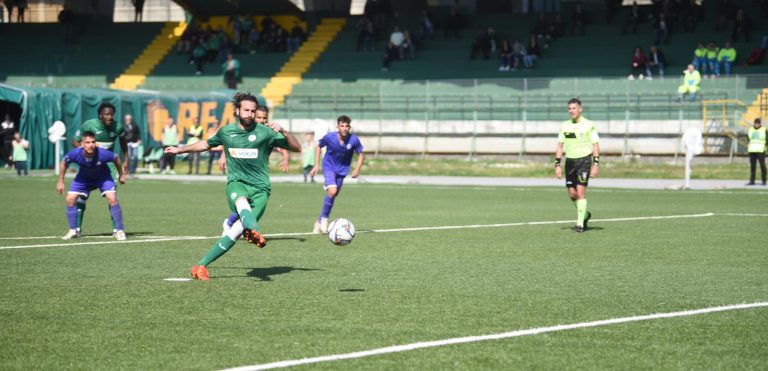Basta Sforzini: l’Avellino tiene accesa la speranza