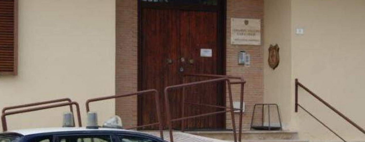 Simula il furto per non depositare il ciclomotore sottoposto a fermo: scoperto e denunciato