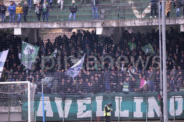 Avellino-Cavese per pochi intimi. Allerta meteo: ammessi gli ombrelli