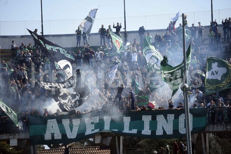 L’Avellino ha bisogno dei suoi tifosi: prezzi scontati al Partenio-Lombardi