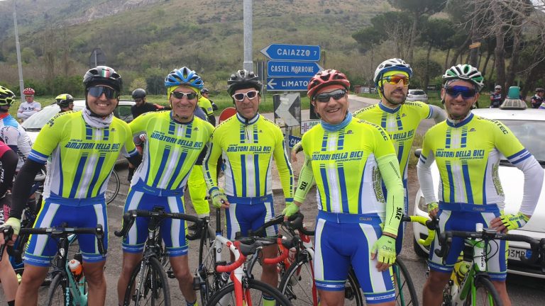 Ciclismo, il circolo amatori di Atripalda sugli scudi a Castel Morrone