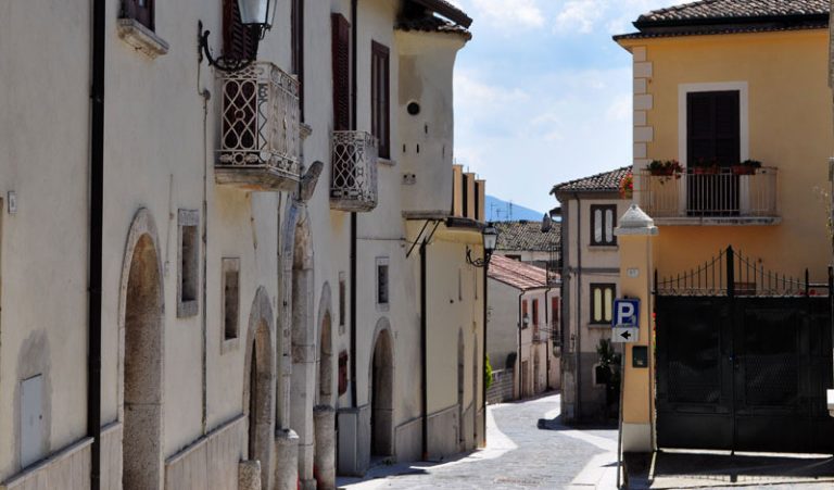 Parolise in lutto per la morte dell’ex sindaco Amatucci