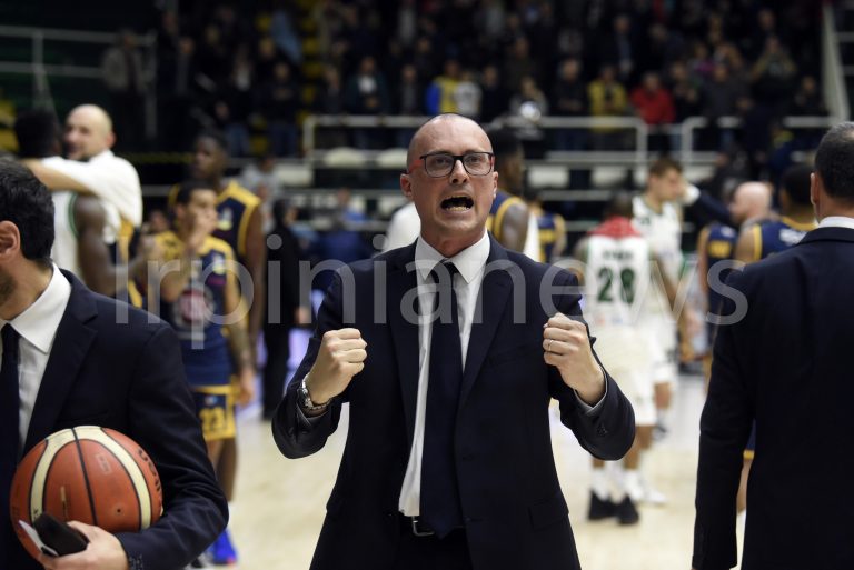 Sidigas Avellino, coach Maffezzoli: “Il lupo non si arrende. Importante la sfida contro Brindisi”
