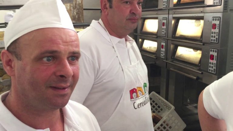 Il pane irpino di Nicola Ciarcia a Milano: produrrà 1000 pagnotte in Piazza Duomo per beneficenza