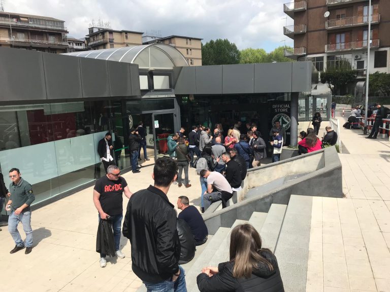 Caos prevendita: in arrivo altri tagliandi ad Avellino