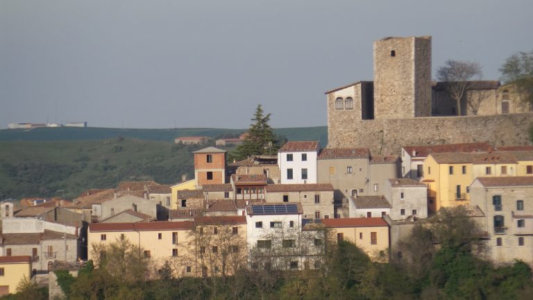 Bisaccia, concorso d’arte grafica per un murales al campo sportivo