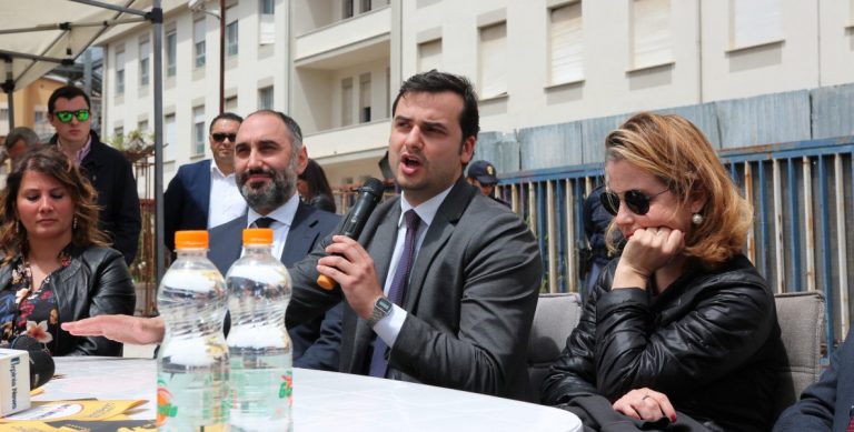 Malattie da amianto, il Governo propone la norma ad hoc. Sibilia: “Svolta per gli ex Isochimica”