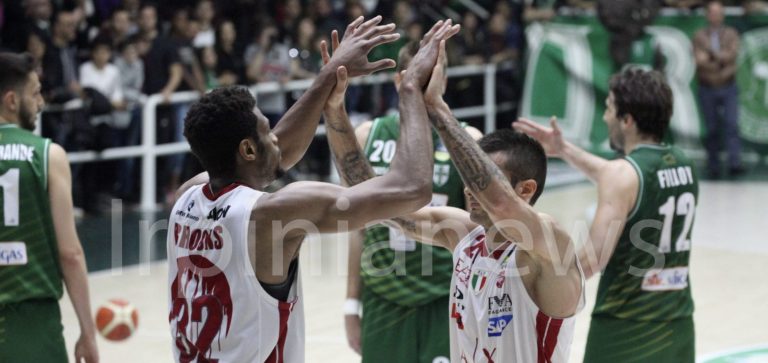 La Sidigas lotta ma deve arrendersi al Forum: in semifinale ci va Milano