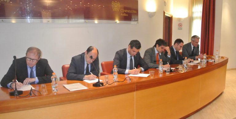 Edilizia e commercio in città, scintille tra i candidati
