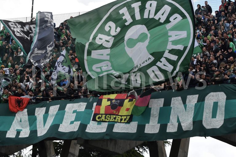 Lupi a Pagani con 300 tifosi. Avellino-Bari a rischio per il Viminale